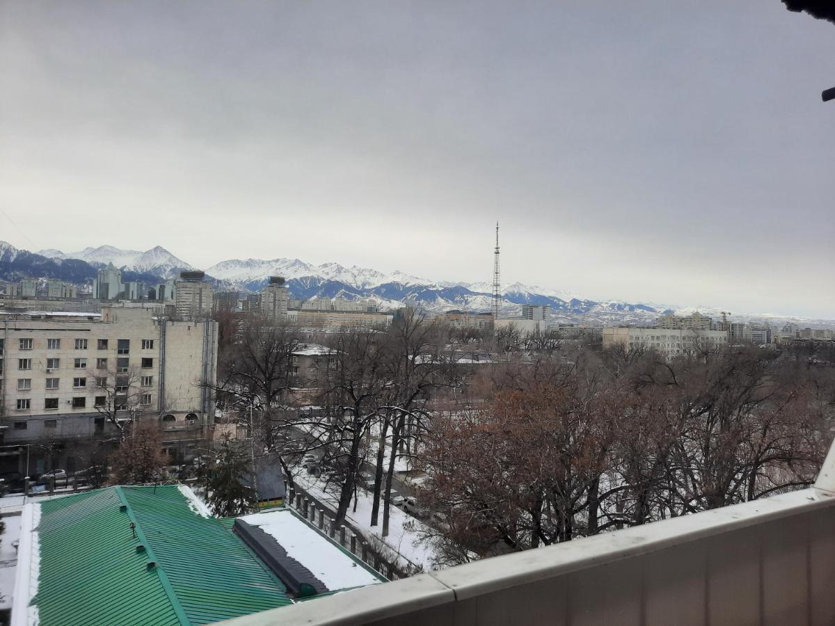 Apartment Shevchenko Panfilova アルマトイ エクステリア 写真