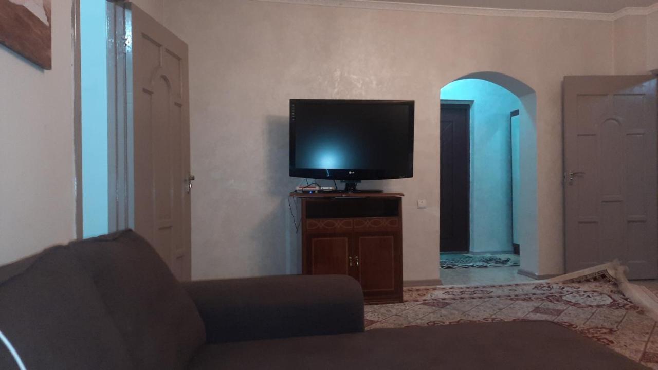 Apartment Shevchenko Panfilova アルマトイ エクステリア 写真