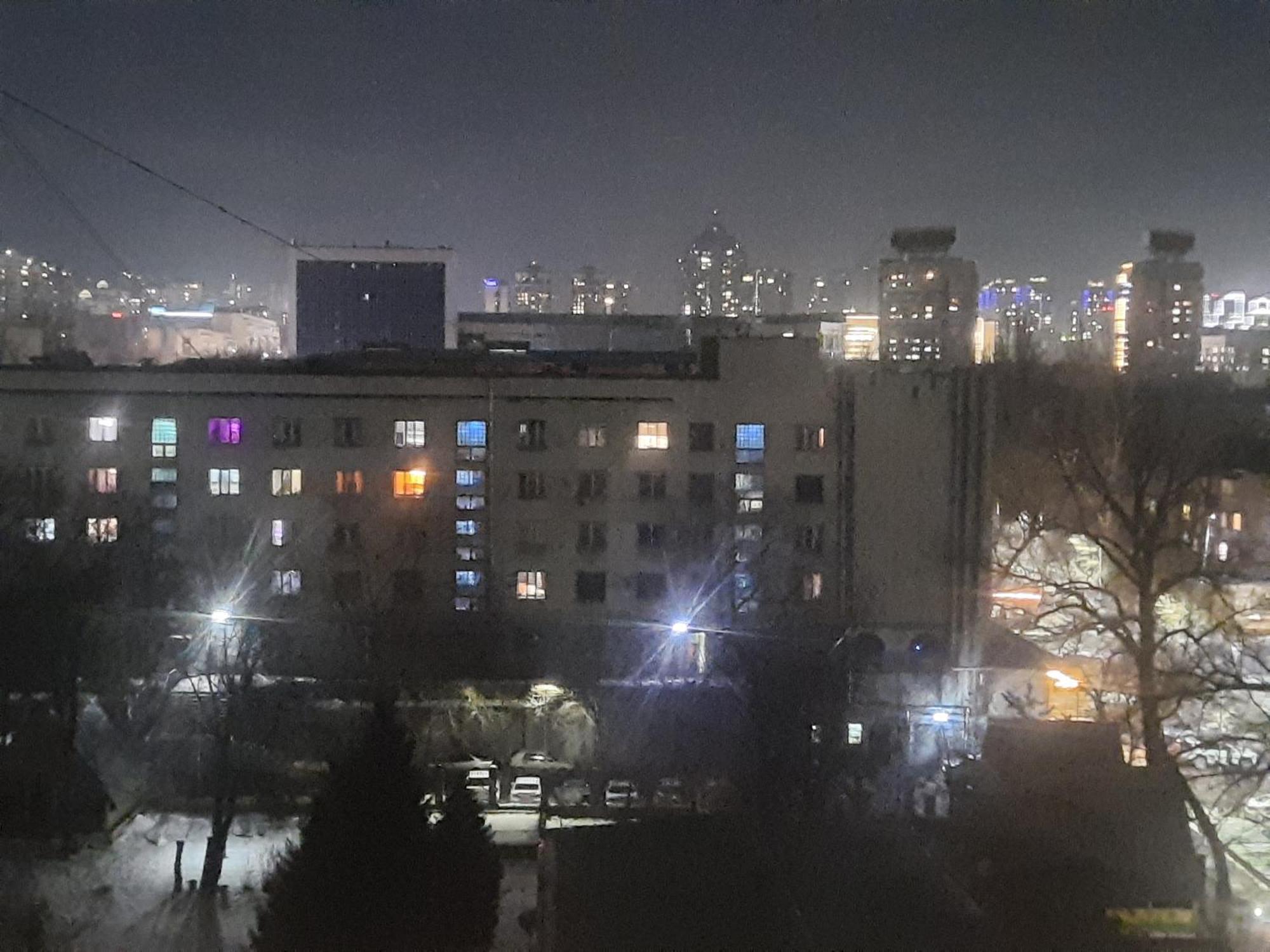 Apartment Shevchenko Panfilova アルマトイ エクステリア 写真